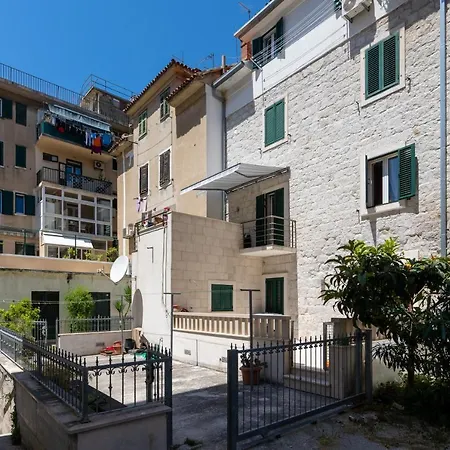 Beach Lux Apartment